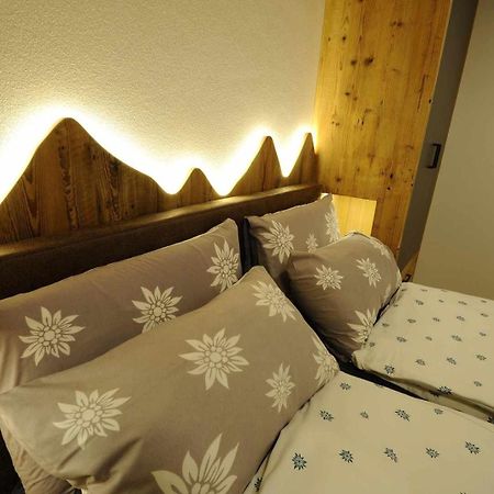 Chalet Lucky Exclusive By Livigno Accomodation Extérieur photo