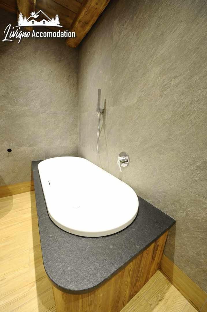 Chalet Lucky Exclusive By Livigno Accomodation Extérieur photo
